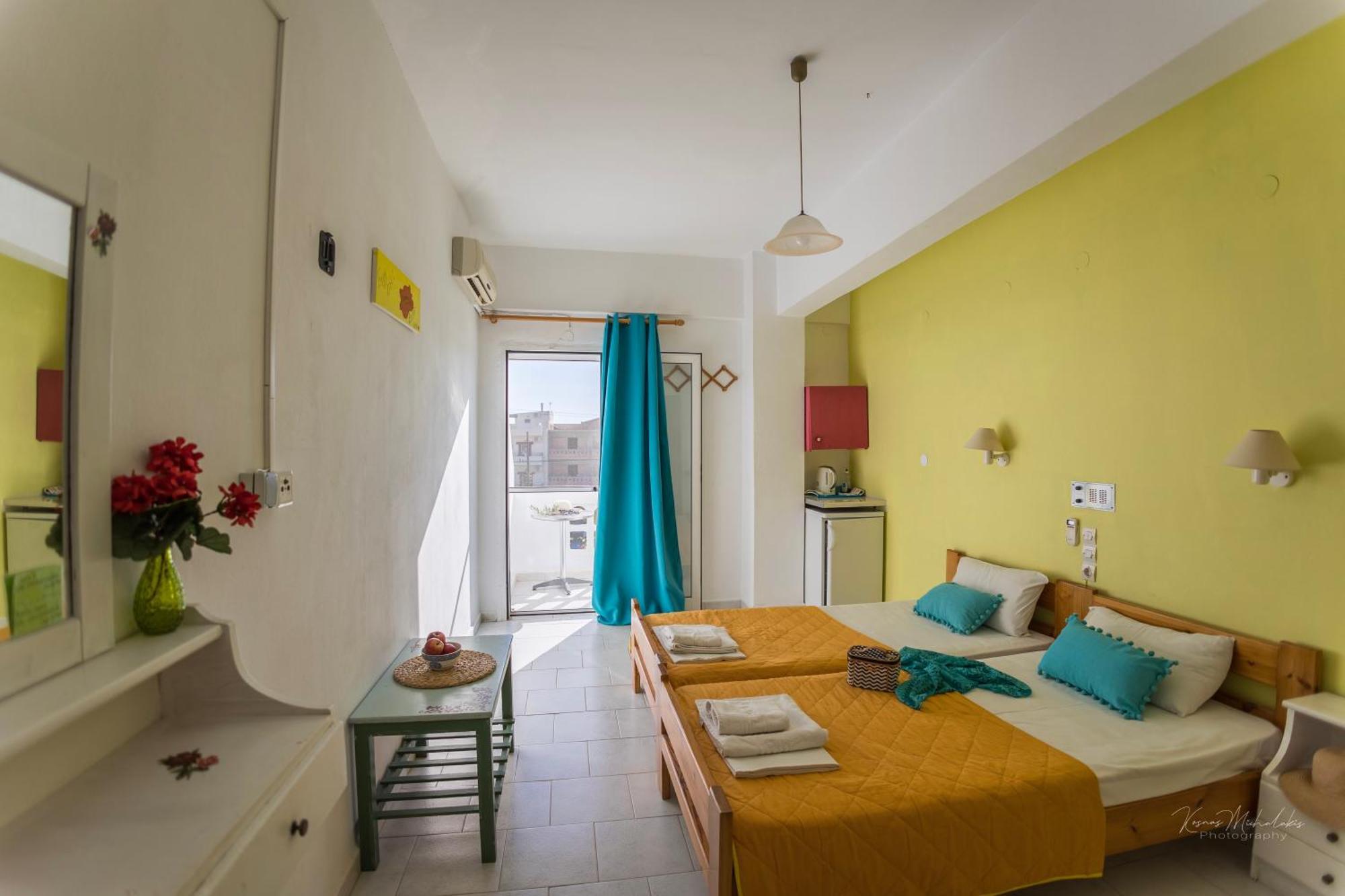 Galini Apartments Ideal For Family Near The Beach Kalamaki  Exterior photo